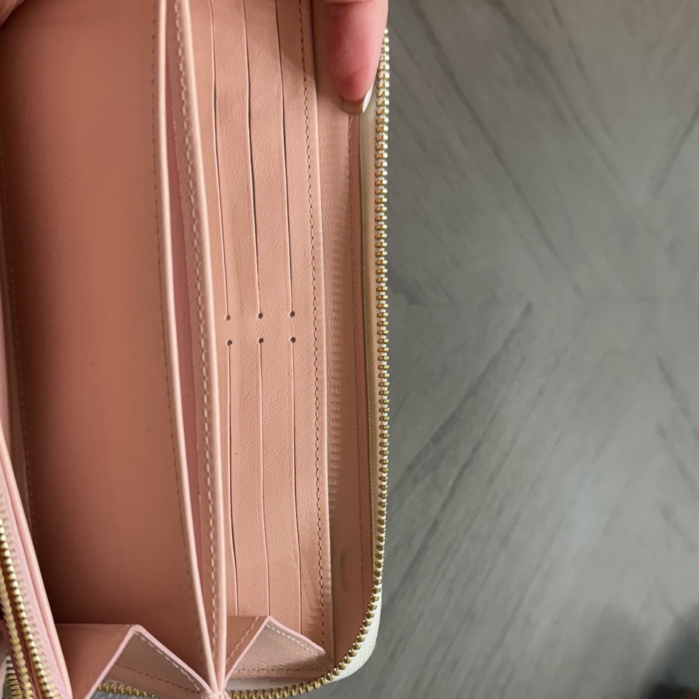 Louis Vuitton Zippy Garden Wallet - Picture 14 of 14